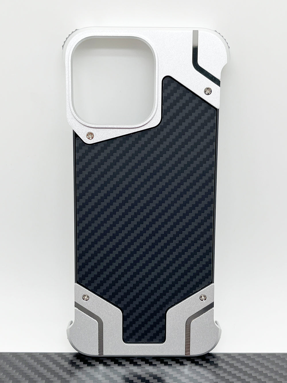 Carbon Fiber Metal Armor Case – Frameless Shockproof Cover with Built-In Invisible Magnetic Design for iPhone Models